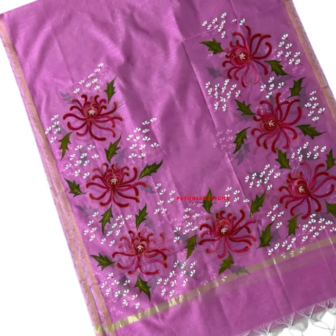 Unisex hand-painted set with gold border Unisex hand-painted floral set with pink and white flowers
